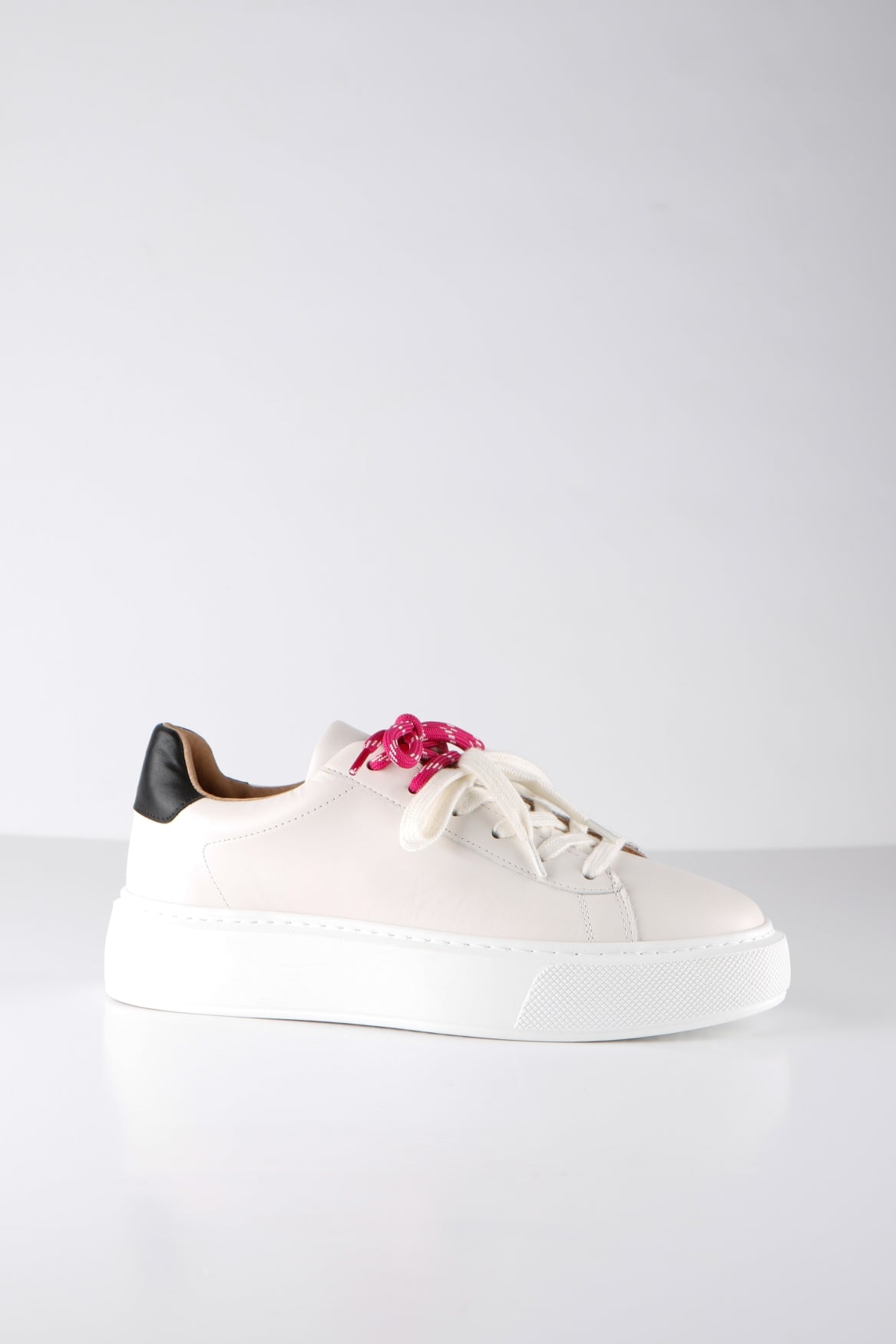 YODO leer - Sneakers | Off white / Fuchsia