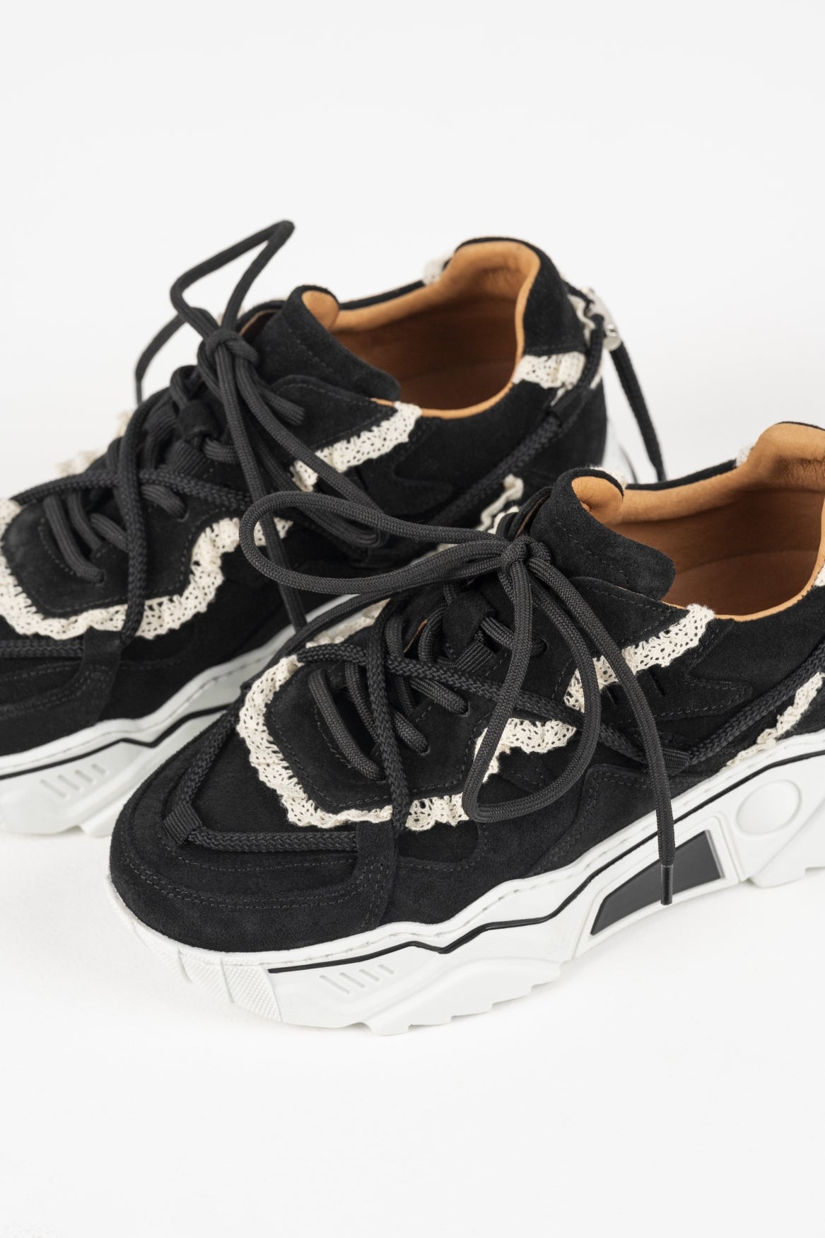 JUPITER Crochet-Sneaker | Schwarz/Cremeweiß
