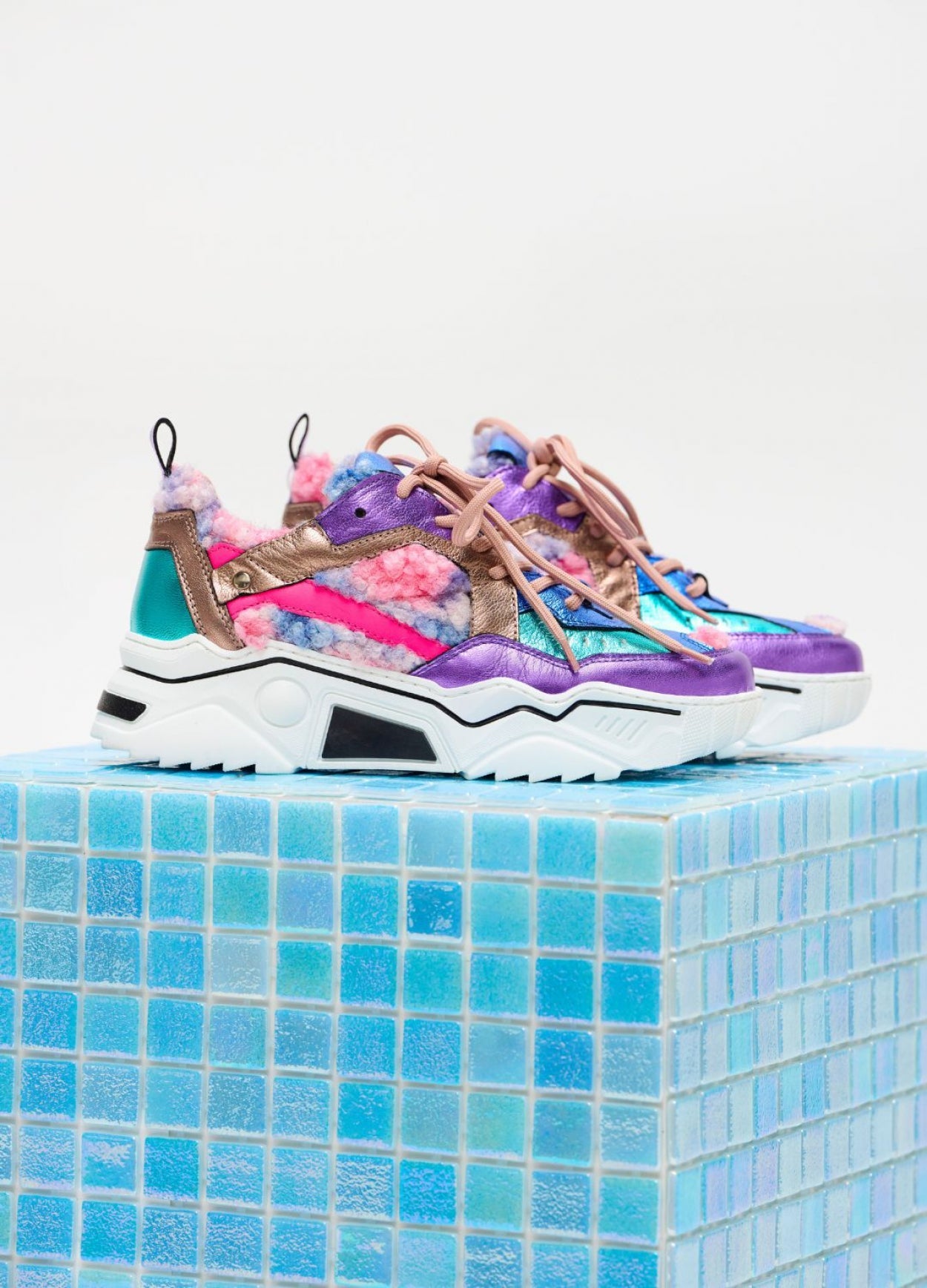 PLUTO teddy - Sneakers | Purple / Aqua