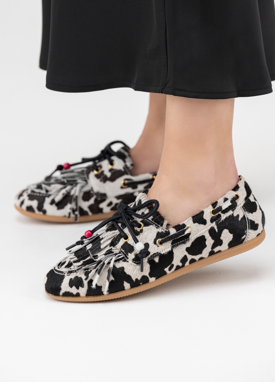 LATTY fringes cow hair on - Mocassins | White / Black