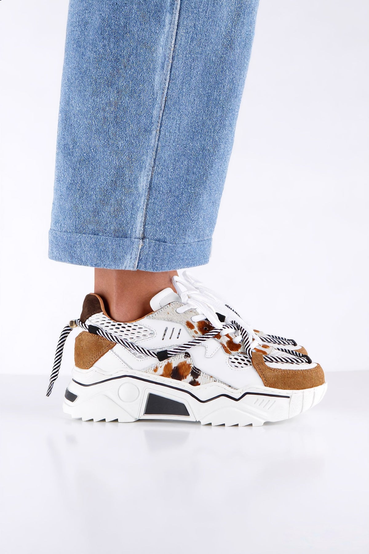 JUPITER cow hair on - Sneakers | White / Brown