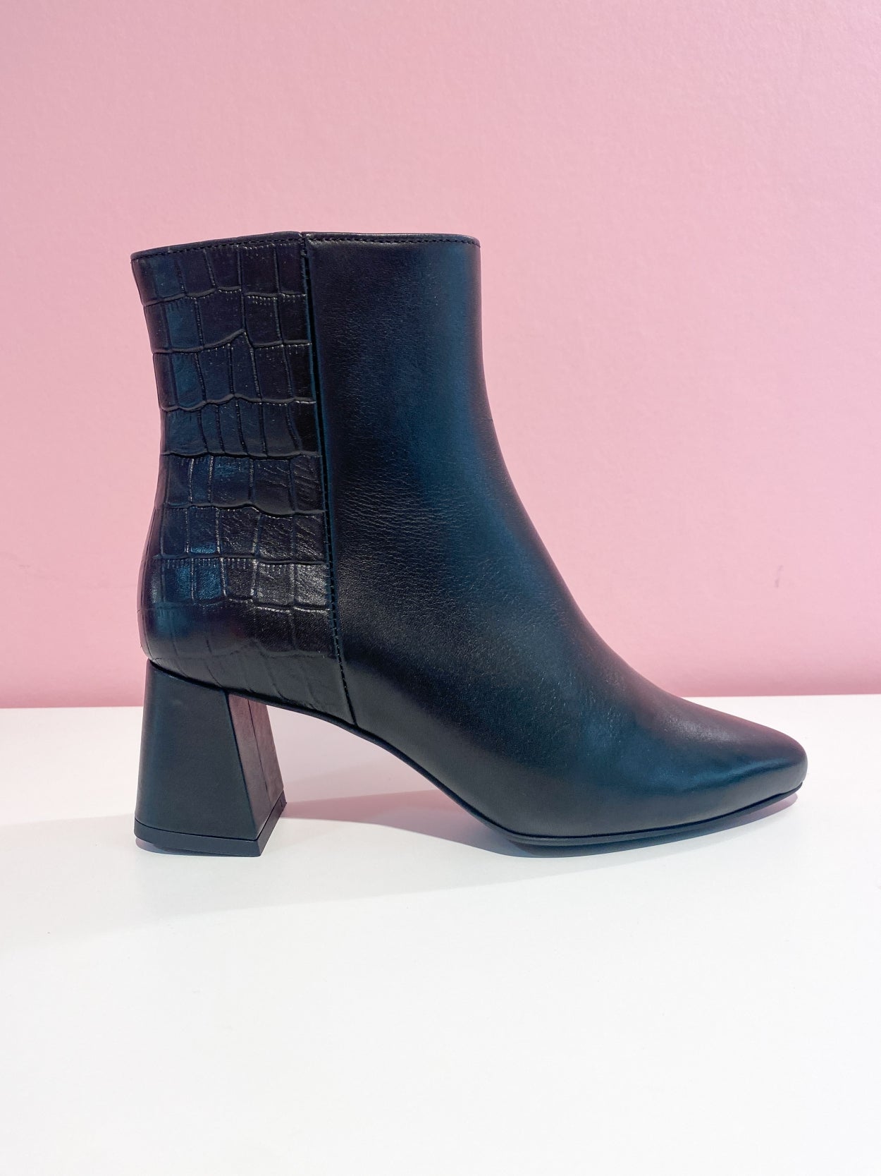 LUGANO | Black