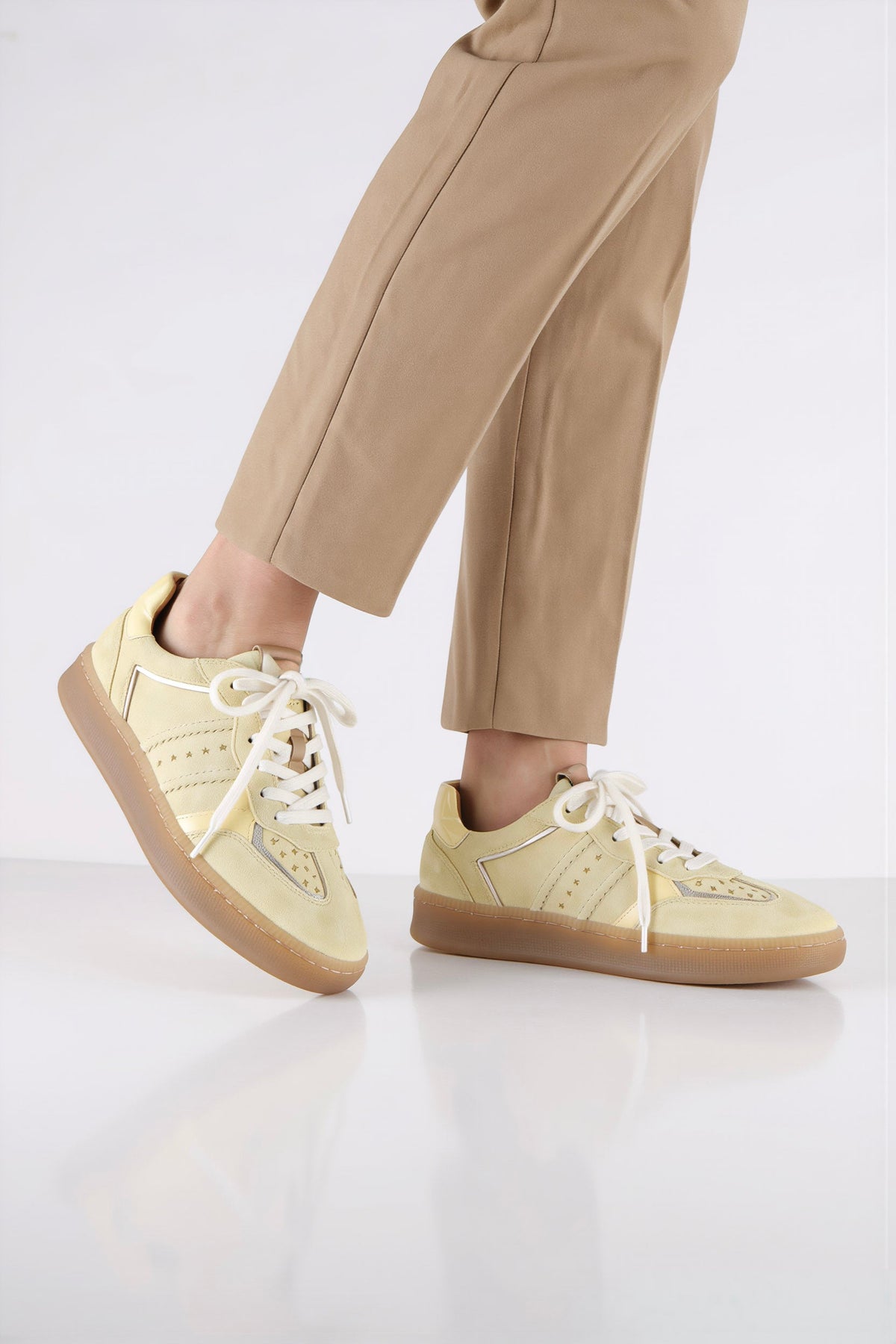 MIRABEL verniz - Sneakers | Butter / Champagne